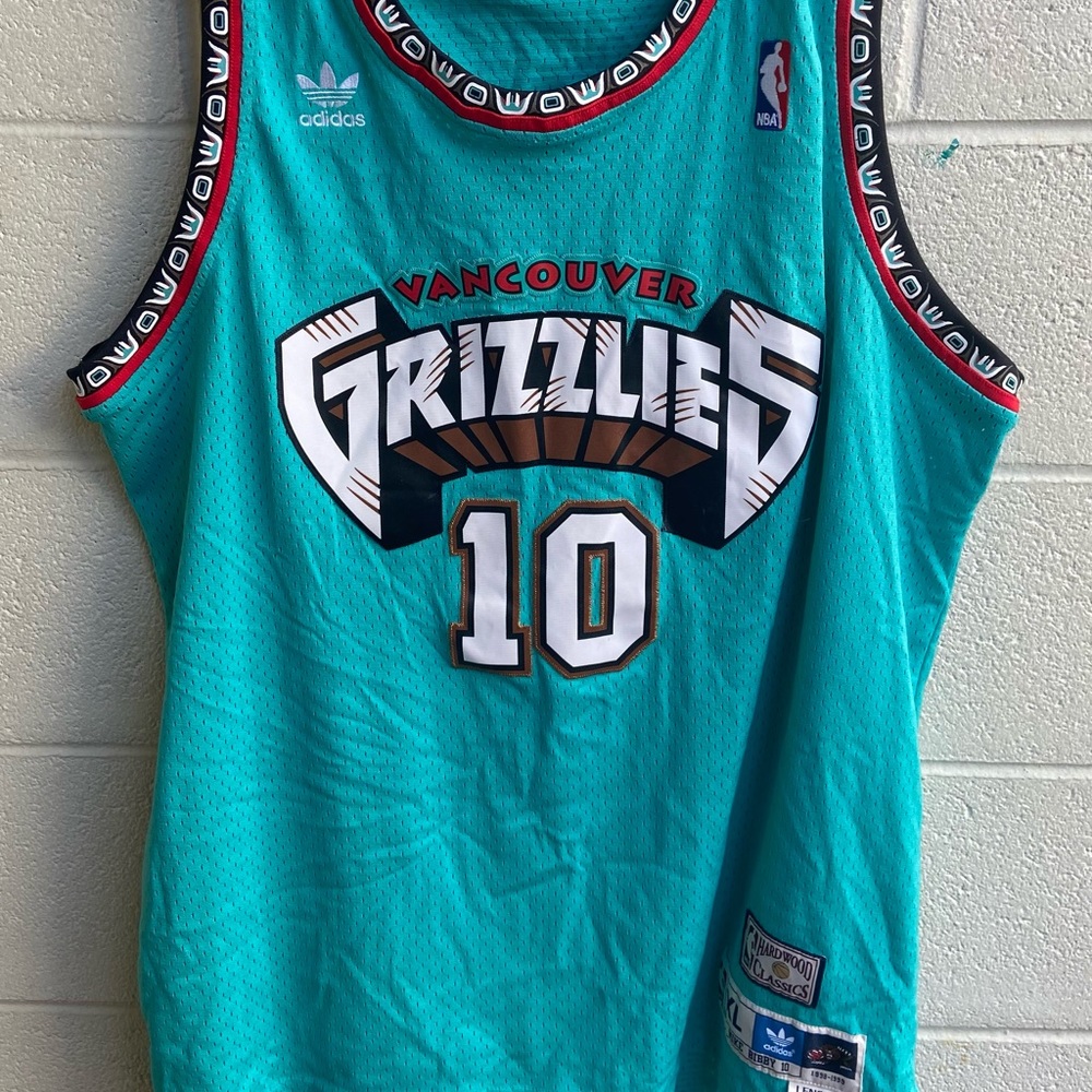 Vintage Vancouver Grizzlies Mike Bibby Jersey XL